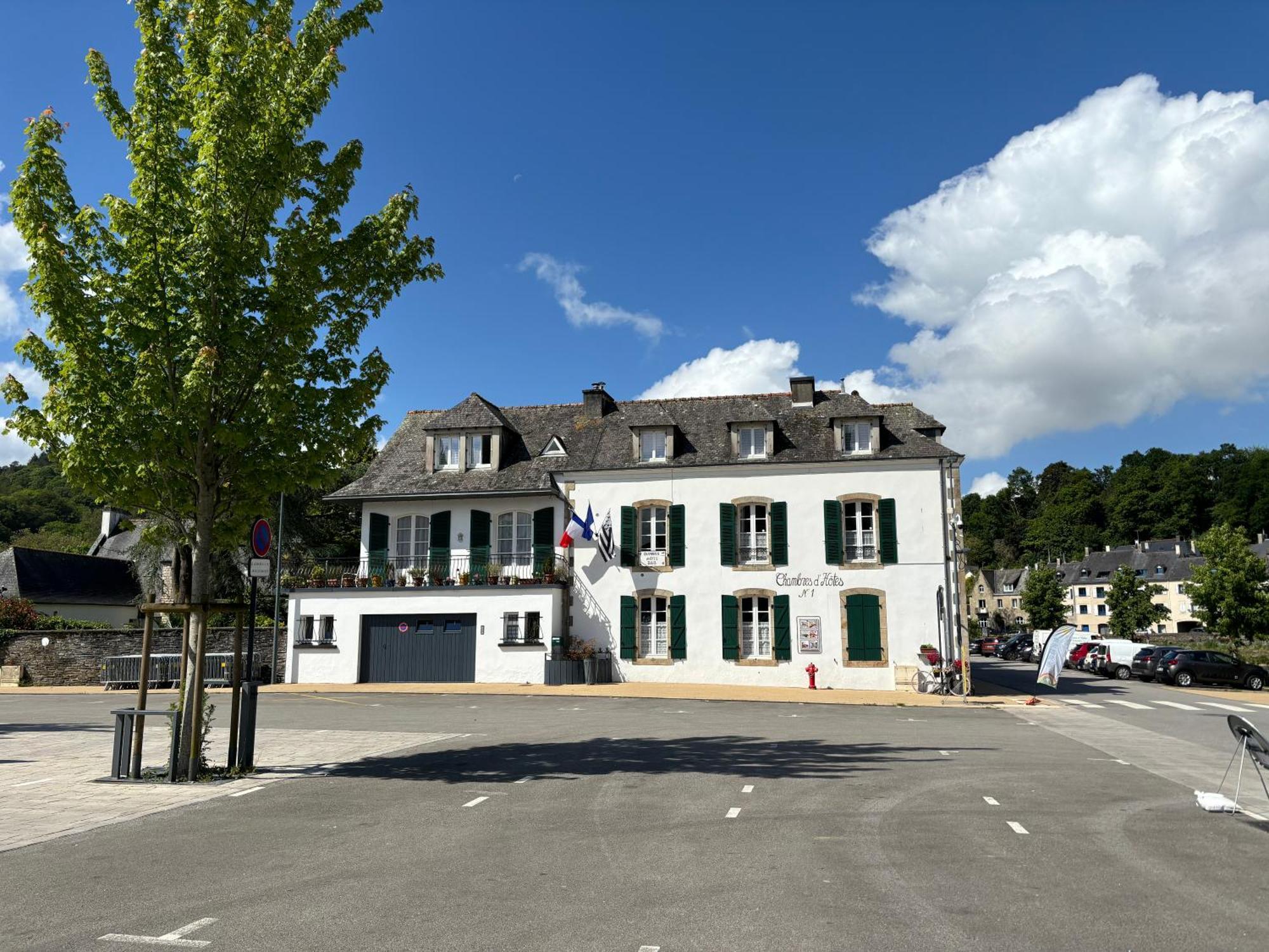 Numéro 1 Châteaulin Extérieur photo
