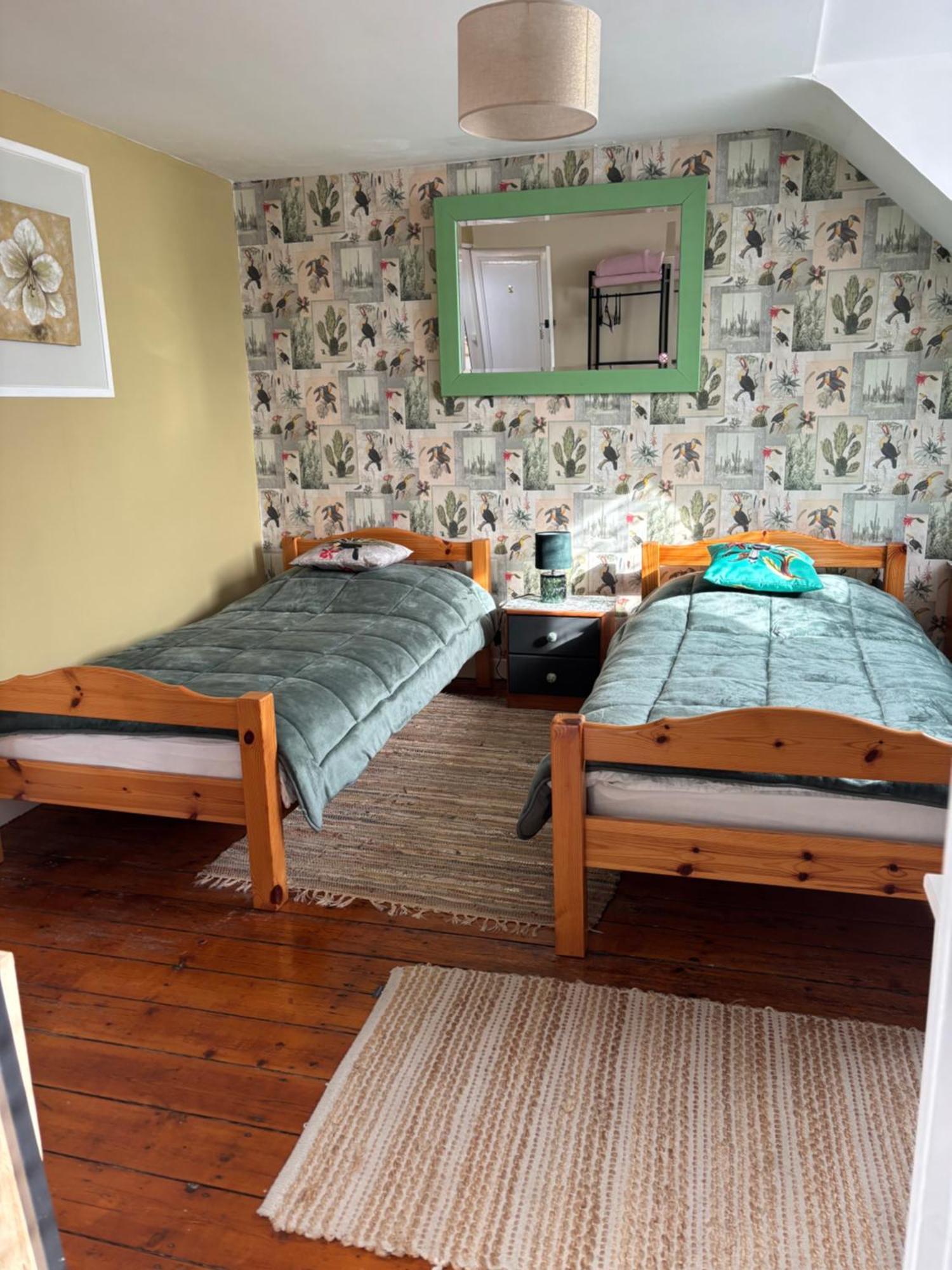 Numéro 1 Châteaulin Extérieur photo